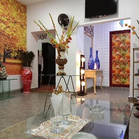 Helen One Hotel Lahore Extérieur photo